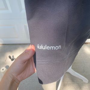 Black Lululemon crewneck